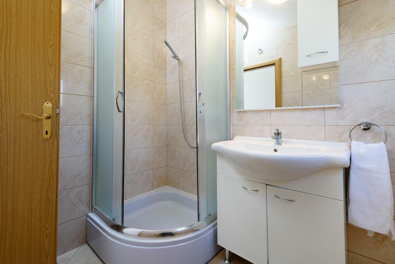 Apartmani Beran Seget Vranjica Exterior foto