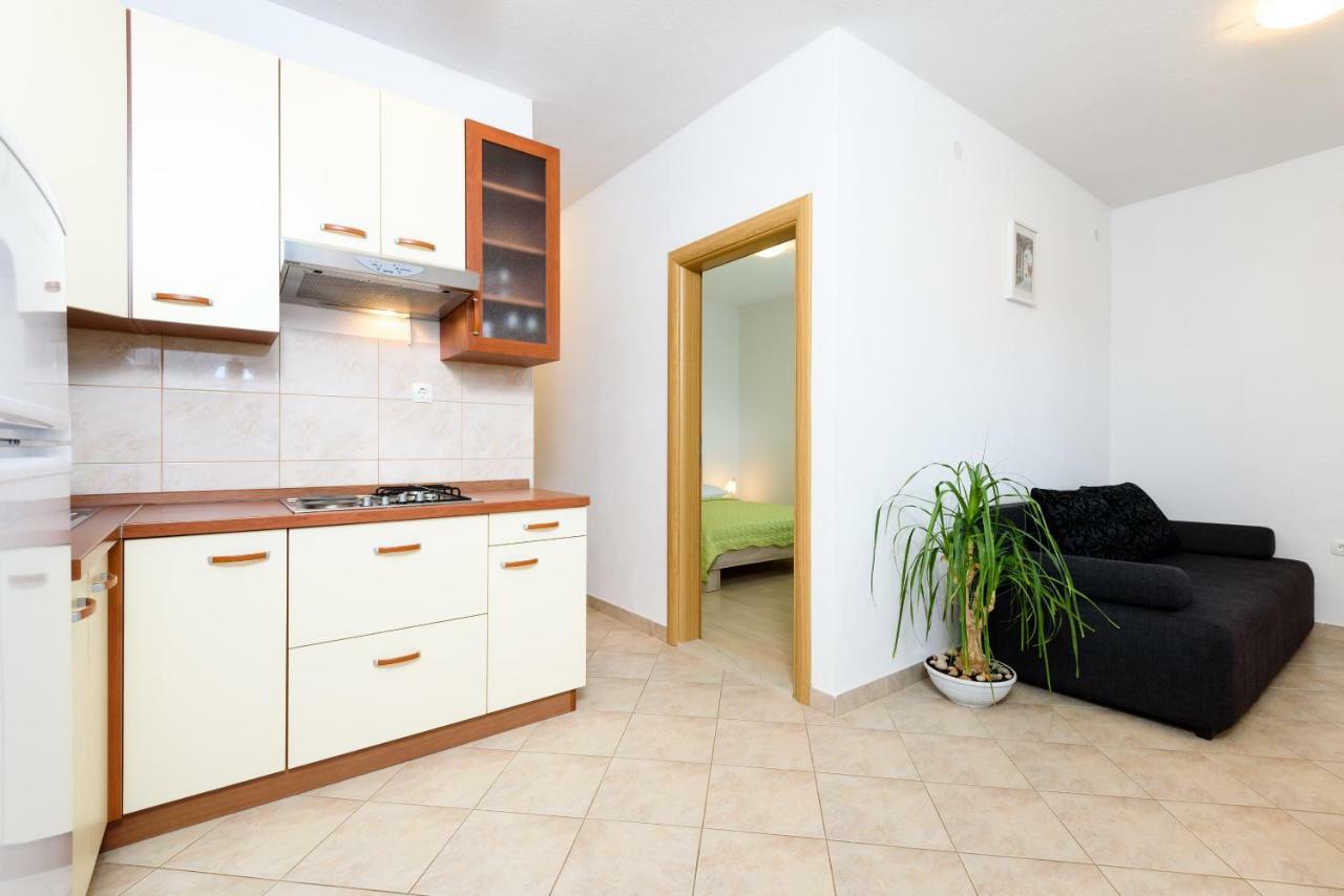 Apartmani Beran Seget Vranjica Exterior foto